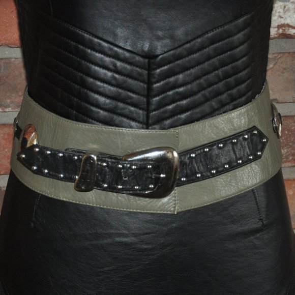 Black & Grey Wide Leather Western Star Medallion Studded Hip Hugger Belt Italy M - Picture 3 of 5